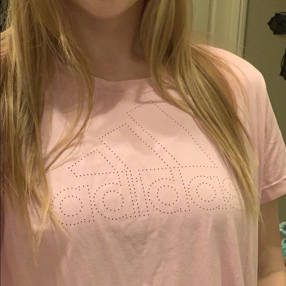 🦄Adidas Crop Top in Light Pink🦄